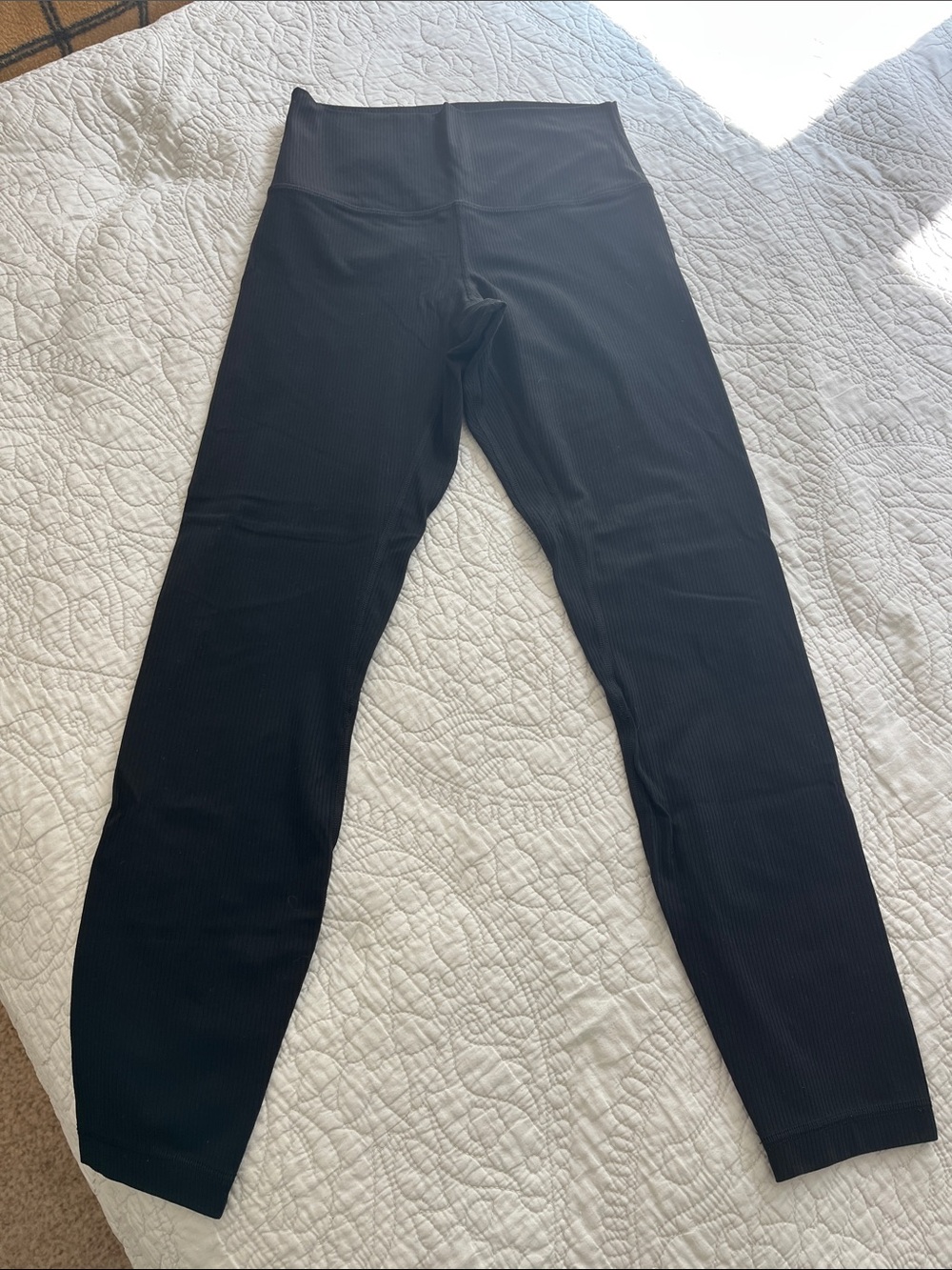 lululemon athletica Black Ribbed Align High-Waist Leggings - size 6 25” great!